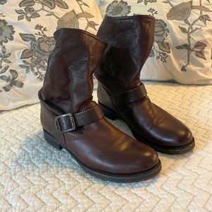 Frye Veronica Short Boot Size 9